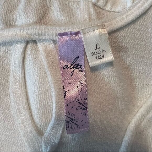 3 for $30! Alya short sleeve towel like material blouse - Picture 5 of 12